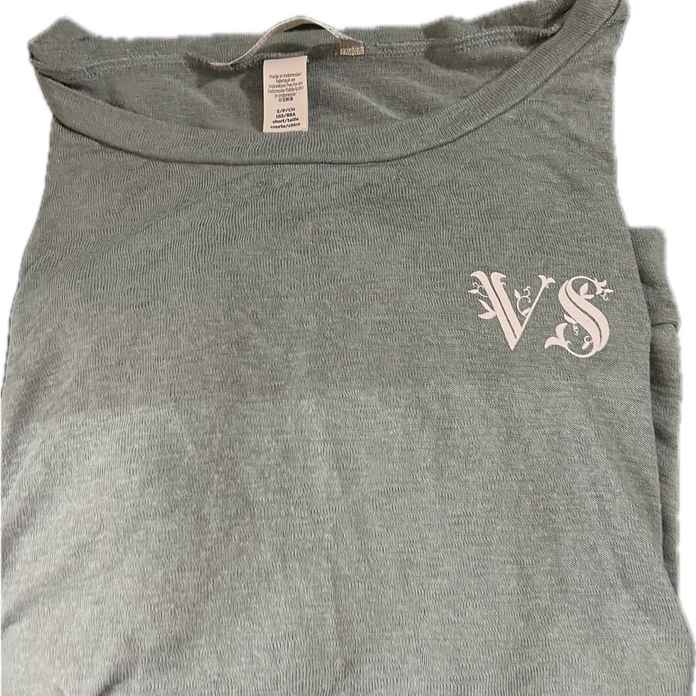 VS women’s pajama top